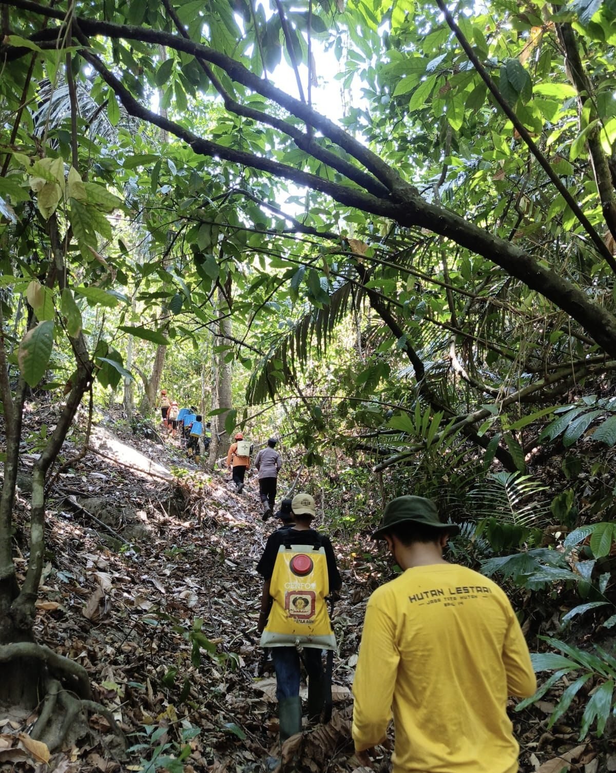 Kebakaran lahan perkebunan di Desa Siboalong, Kecamatan Balaesang, Kabupaten Donggala.