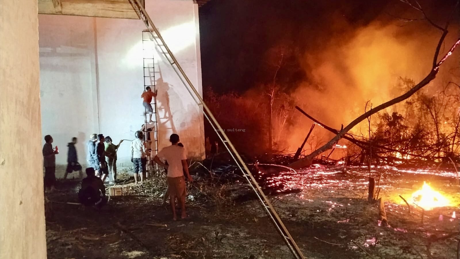 Kebakaran lahan seluas sekitar 0,5 hektare di Cempa, Tojo Una-Una.