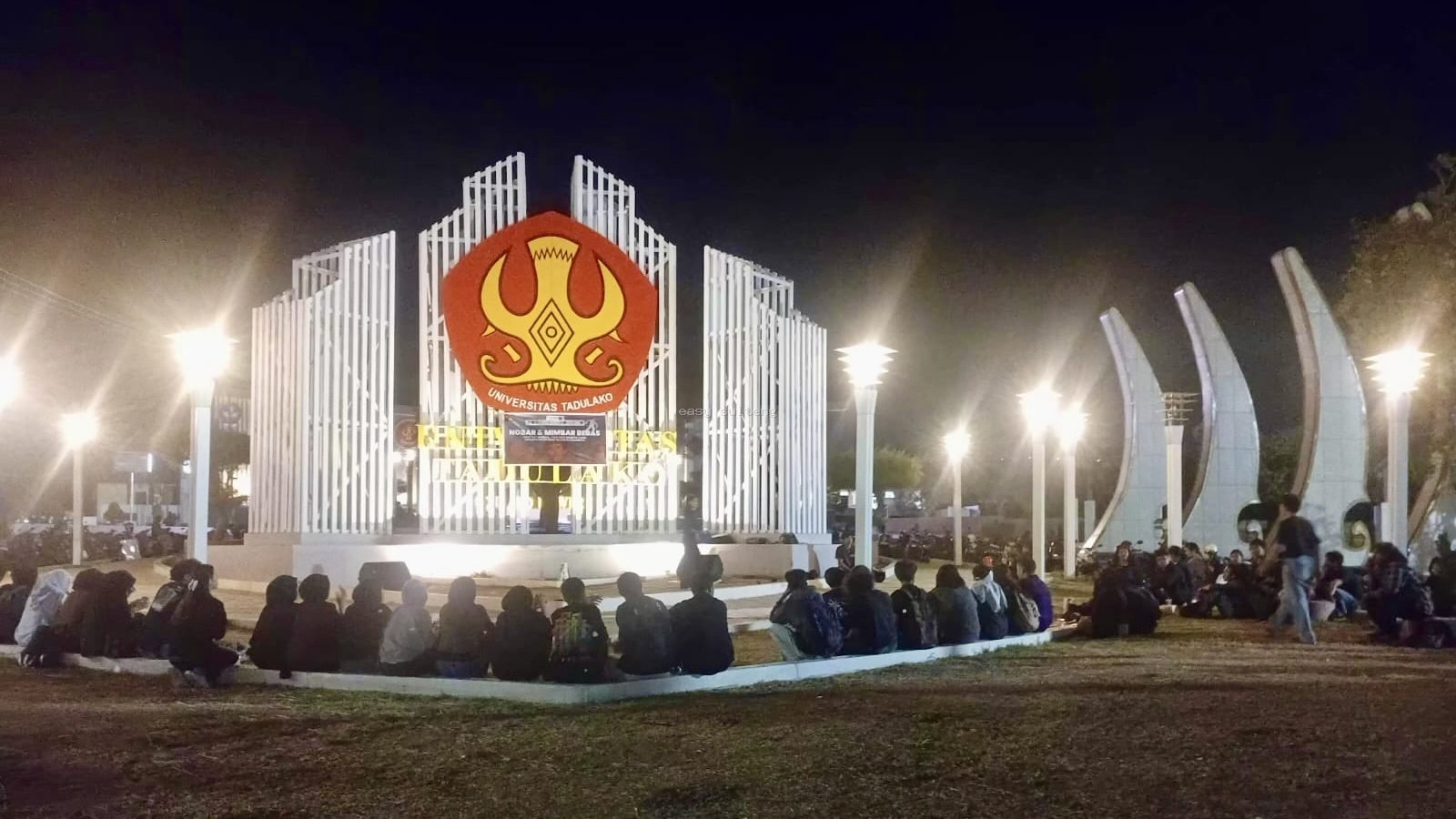 Mimbar bebas September Hitam di Universitas Tadulako.